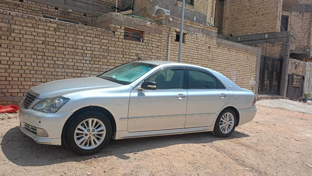 شاهينه  قرار 48 بسمي موديل2005 شاصي 82
خمس بصمات 
دواخل اسوود كشنات حضن 3دكم تحويرتها نجف فوك وجوه دشبول امارات 
السياره مكفوله كص وضربه قويه بيها طخه بالخشم 
السياره جاهزه 
مري شفط ترحيب هيتر بسمي شخصيا وكبل عقد مروري وحجز ومداور مكان سياره نجف سعر 130 وبيه مجال بصيط ***********

