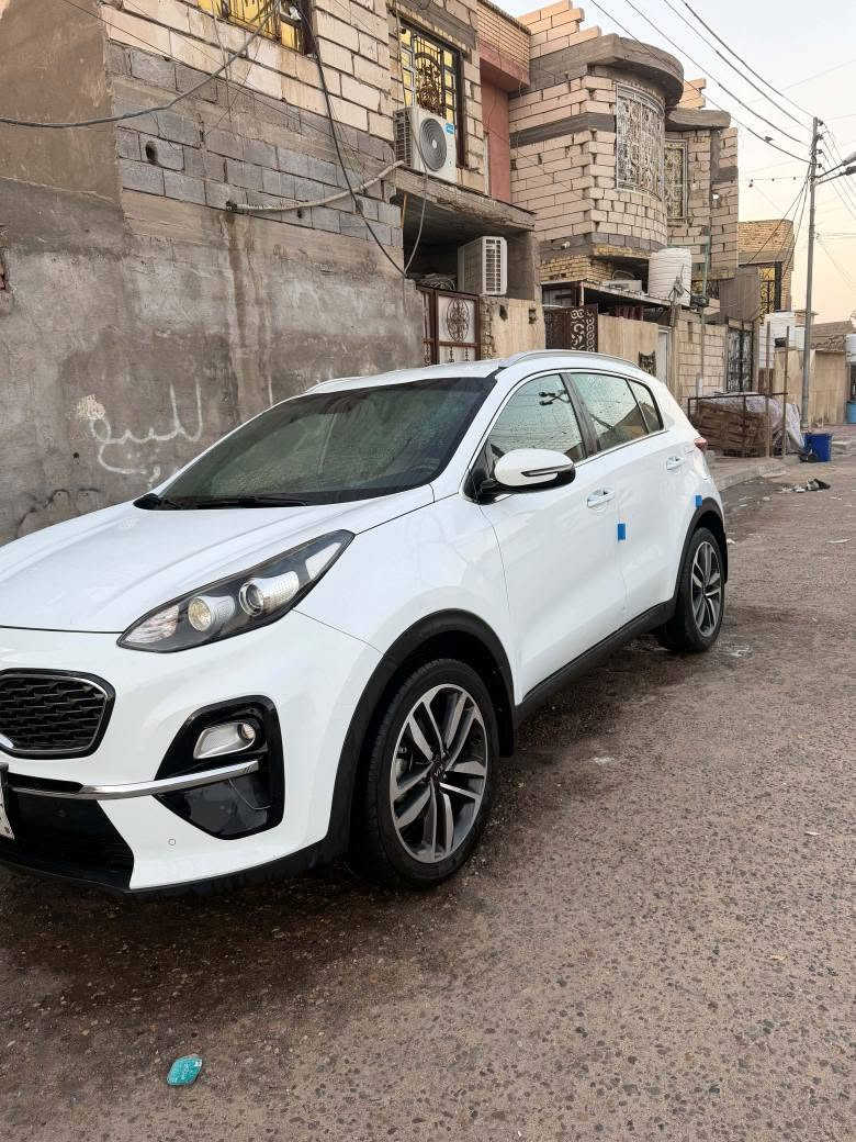 سلام وعليكم كيا سبورتج 2020 خليجي رقم اربيل باسم شركه مضمونه سنويه منتهيه تحويل وكاله بشرط سياره محرك 2000 دوش كفاله عامه عدا رصعات حالوب خفيفه مامبينه فقط بالسونار  (ماشيه 100 الف )شاشه اندرويد اخر اصدار  كامره خلفيه حساسات خلفيه تحكم ستيرن مثبت سرعه كشنات 2 كهربائي مرايات جانبيه شفط سويجات 2 بعدهه مامستخدم سبيرها منازل كل اغراض شركه موجوده كتلوكات تخم تاير جديد حداده بلاديه تبريد قطعتين دواخل لونين مخمل وجلد حمصي كلش جديده مغلف البجم نانو حمايه PPF ضمان 10 سنوات كل صيانتها بالشركه السعر $169 ورقه  الاستفسار اكثر اتصل *********** البصرة, العراق
