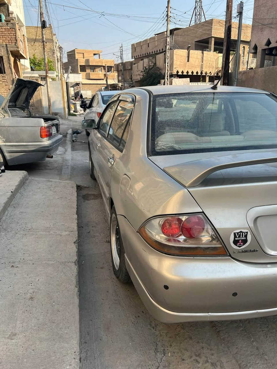 بيع او مراوس بلانسر قرش والفرق نتفق عليه
لانسر بومه 2008
 محرك 1500 بيه تبخير
رقم دولي السنويه2031
هزه جديده رقمها بغداد
المحرك 1500 وبيه تبخير
كير مبدله جديد
تخم تاير جديد ويل كب
الصدر قبل فترة بدلته
تبريد ثلج مبدل منظومه كامله
السيارة خليجيه مصبوغه حزام
فتحه بالقمارة
شاشة اندرويد
السعر 65 وبيها مجال
مكاني بغداد حي الاعلام
***********
