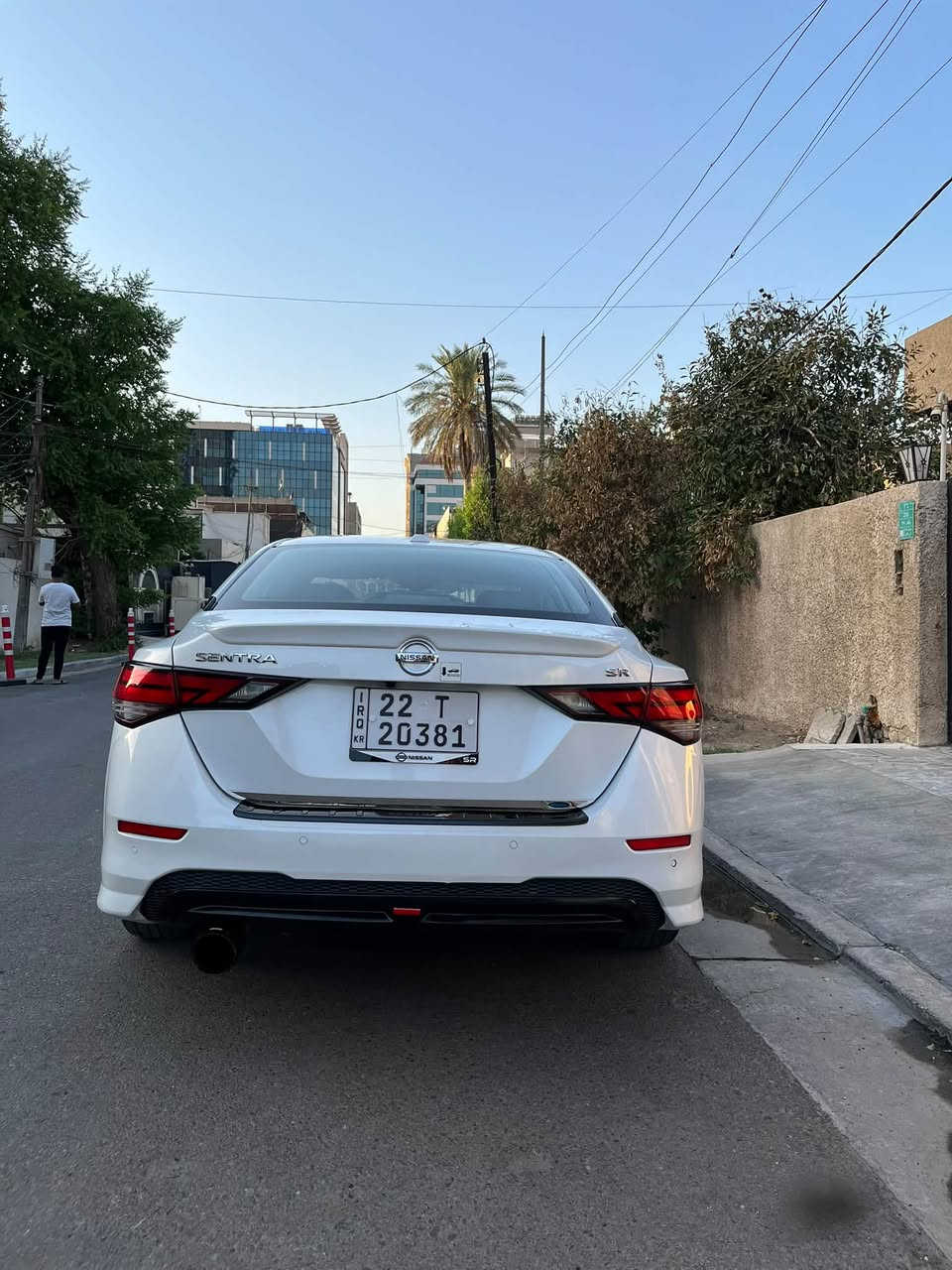 السلام عليكم ..
للبيع سنترا موديل ٢٠٢٣ فول موصفات ١/١ 
حادث بدون ايربك ماشية ٢٩٧٠٠ مايل بيها صبغ ربع الجاملغ الأمامي الأيمن وبنيد بدون ايرباك بدون دواخل شرط الفحص 

موصفاتها سلايت جلد كشن كهرباء تدفئة تبريد ٤ كامرات رادارات لايت زنون دبل عدسة بلاد ويل جبير وعليها اضافات لد ترحيبي وكامره امامية السيارة جاهزة اي نقص مابيها 

مكان السيارة بغداد العرصات السنوية بأسمي 
السعر المطلوب ١٥٠٠٠ $ يعني ١٥٠ ورقة
للأستفسار  ***********
