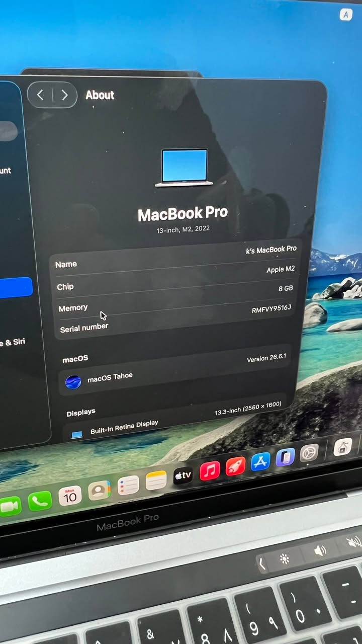 MacBook Pro 2022 13.3” M2 

Ram 8 | SSD 250 

Battery 100 | Cycle 49

السعر : 800,000

ماك فقط بدون شاحن وكيبل وكارتون 

***********
