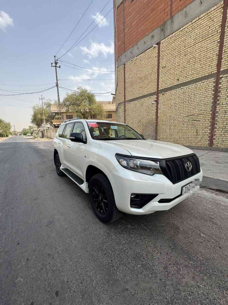 السلام عليكم تويوتا برادو 2023 رقم اربيل بأسمي سنويه 
سلايد كشنات كهرباء جلد 
حساسات أمامية حساسات كامره ثلاجة استلام شركة ايد وحده مكفوله من كلشي ماشيه 25 الف 
سعر 480 مكانها بغداد 
***********
