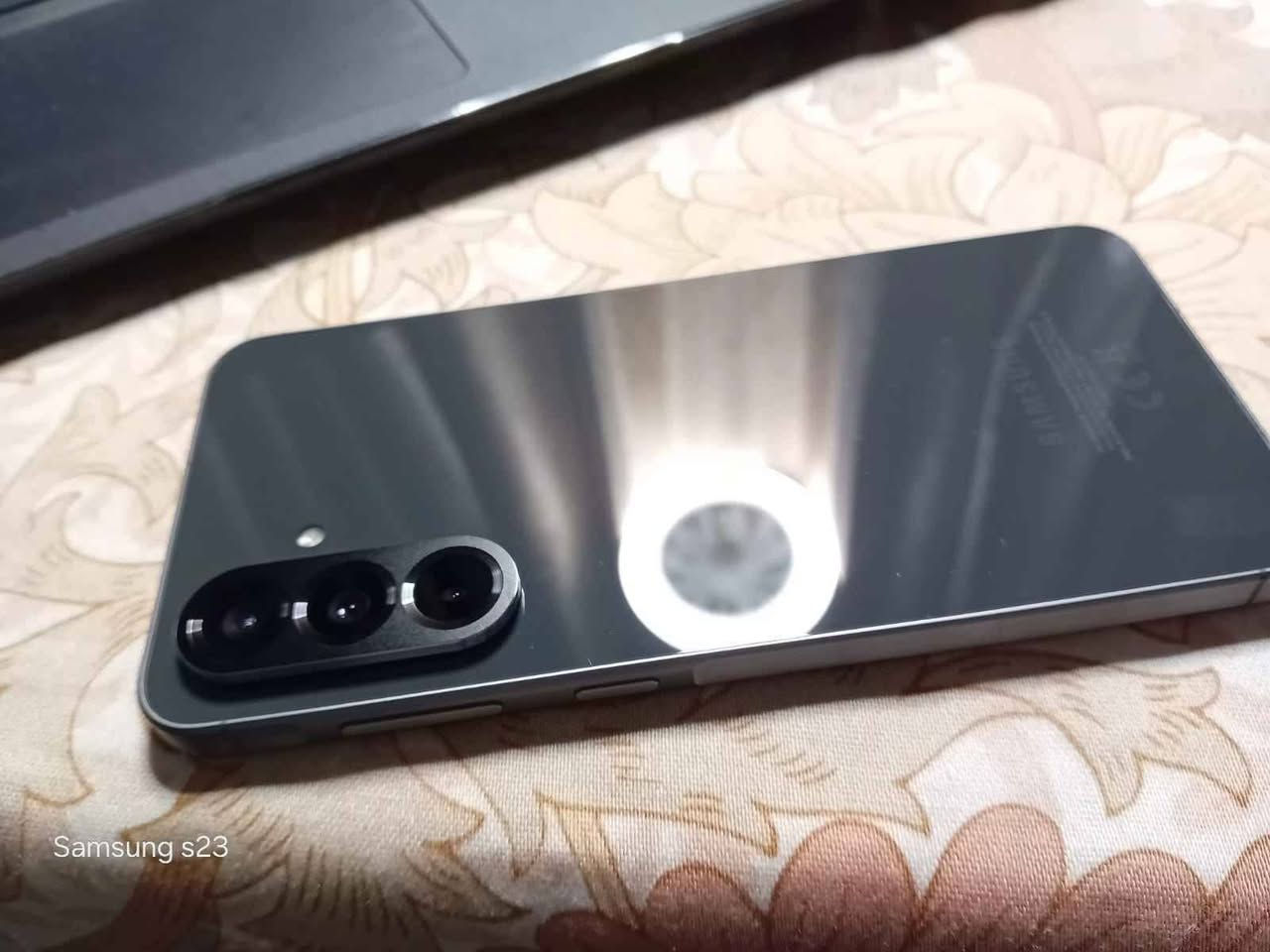A 56 ram 8+8 256 gega  
نظيف جداً كامل غراض مع كرتونة وشاحن سعرها ٥٠٠ الف
زور خاوينه كامل ئةشيا كارتون وشحني هةيه نرخي ٥٠٠ هزار
واتس*********** أربيل, العراق
