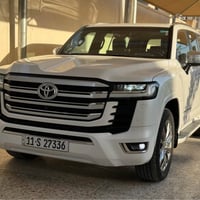 VXR وكالة • جلد احمر واسود • ٢٠٢٣