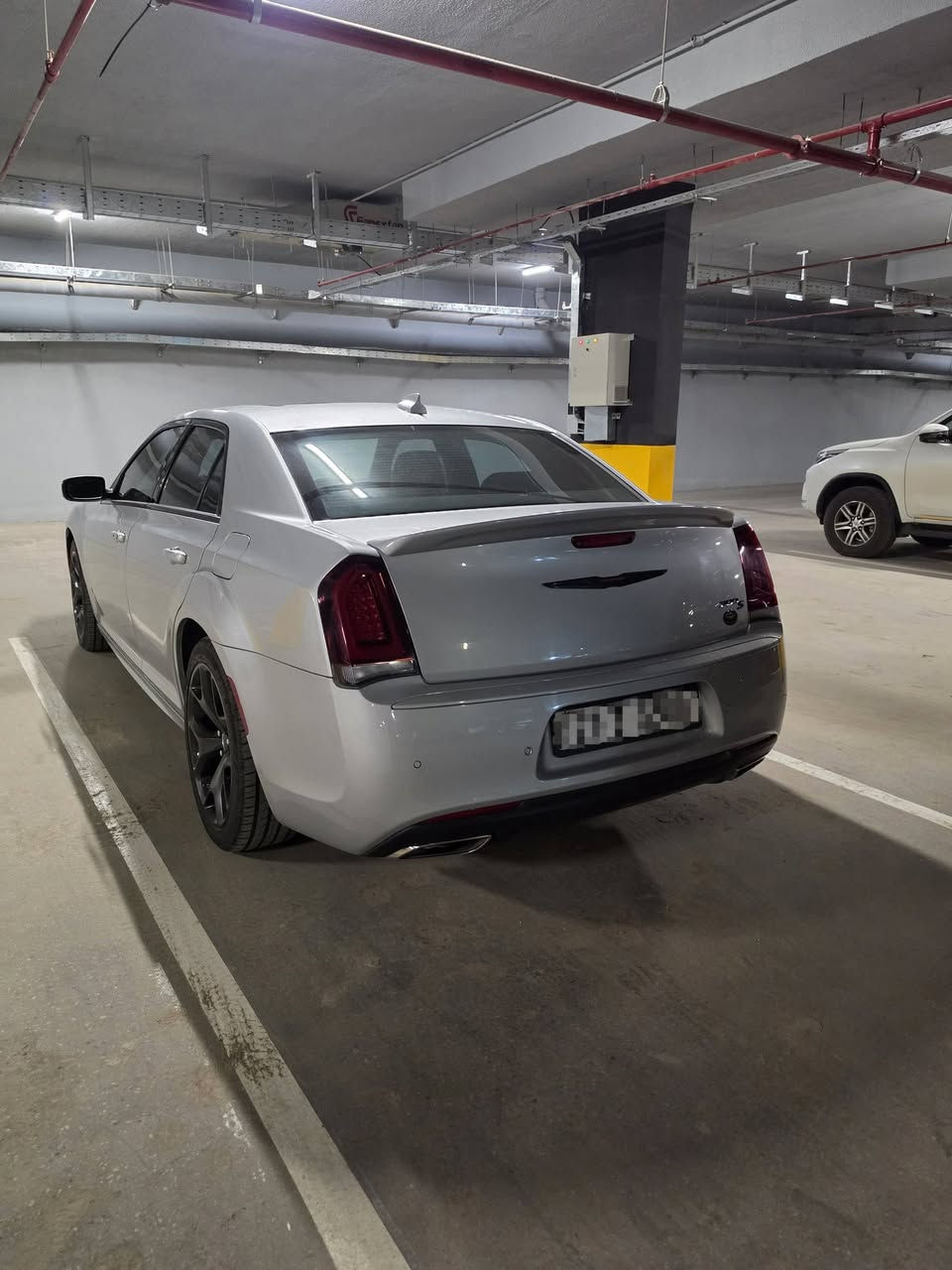 For Sale Obama - Chrysler C300 S s
موديل 2022
وارد كندي
اللون: رصاصي
الممشى: 57,000 ميل فقط
رقم سليمانية
الموقع: بغداد – المنصور

المواصفات:

- محرك V6
- فئة S
- بانوراما 
- غرفة جلد اسود
- حساسات أمامية وخلفية
- شفتات ستيرن
- نقطة عمياء
- السيارة مستخدمة بعناية وحالتها العامة جيدة جدا

السيارة كلين تايتل بدون صبغ او تعديل باي شكل

للاستفسار والتواصل:
***********

السعر 🟩 33,500 دولار
