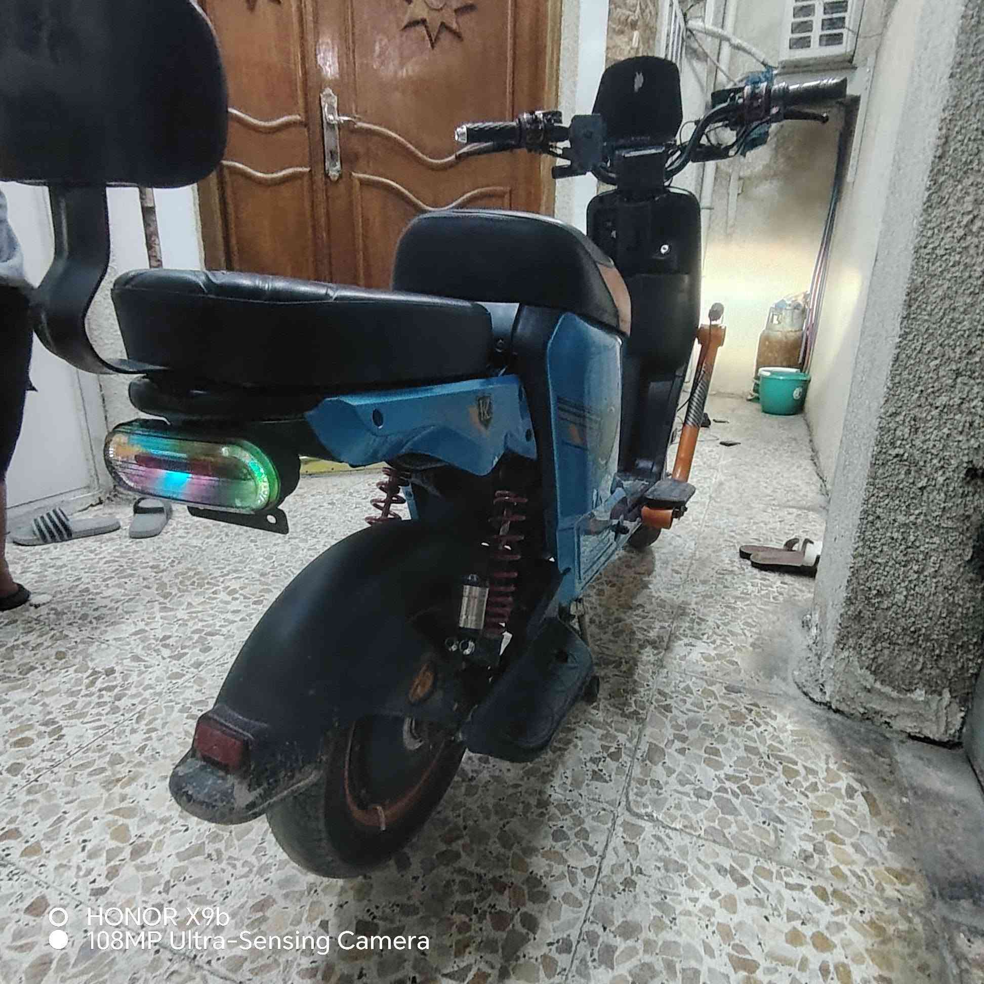 السلام عليكم دراجه شحن اكس ٩٠٠ جديده الدراجه تمشي ٧٥ حقيقي فول مواصفات موديل ٢٠٢٦ بيهه بصمه وسويجات وكارت بل شاشه المكان الكريعات السعر ٤٠٠ وبيهه مجال الرقم الاستفسار ***********

نص مكتوب في الصور:
- HONOR X9b 108MP Ultra-Sensing Camera
- O HONOR X9b
- 108MP Ultra-Sensing Camera
- HONOR X9b
- O HONOR X9b 108MP Ultra-Sensing Camera