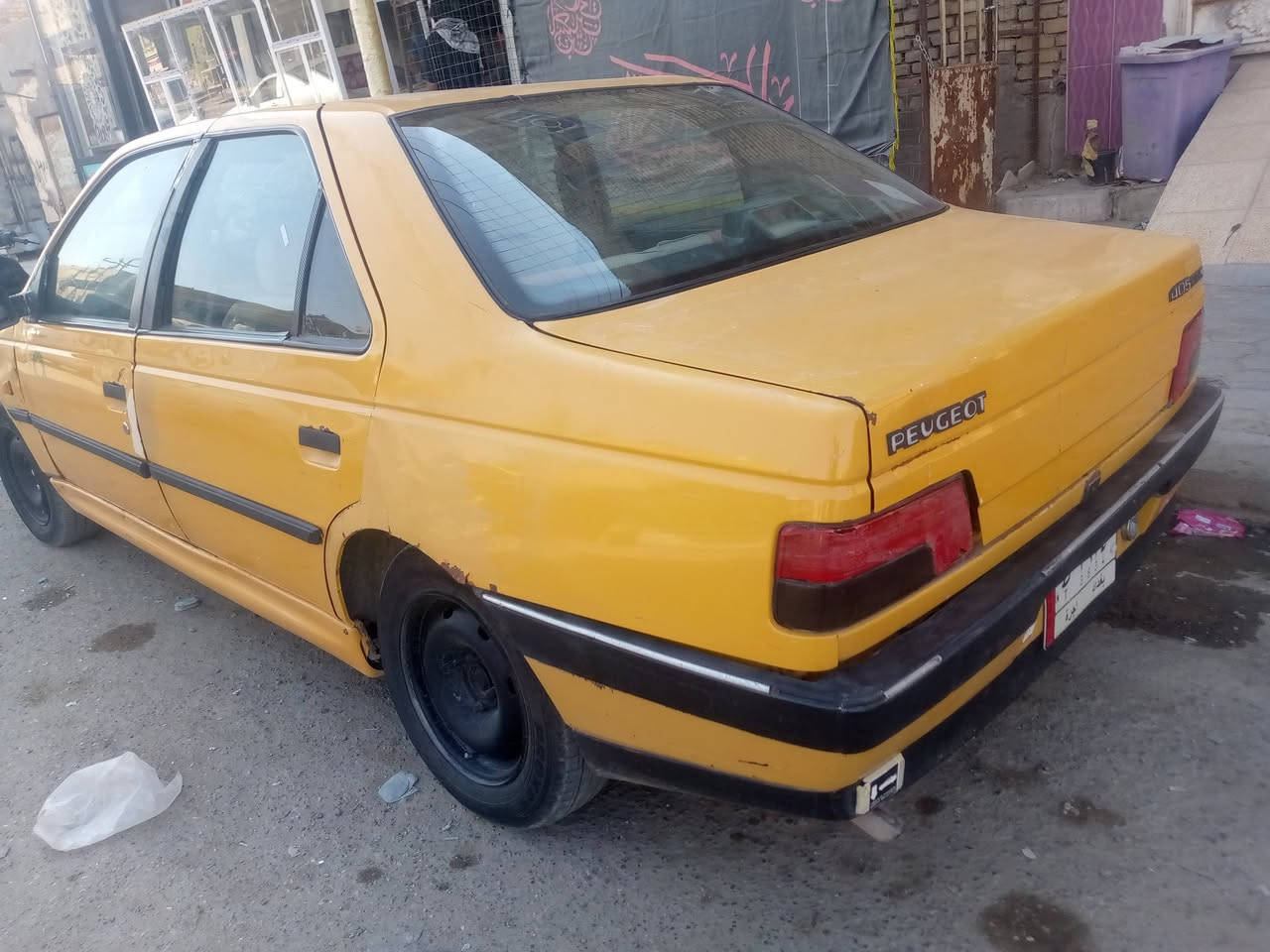 بيجو405سنويه منتهيه2019راعيه بل حله ما واصله ابيع صرقه وعشاير سياره جهزه تخم تاير كير مكينه تبريد وي سويج سياره خير من الله رقمه الماني سنويته عضم عاج مكان سياره ناصريه مركز***********السعر15ورقه وبيه مجال
