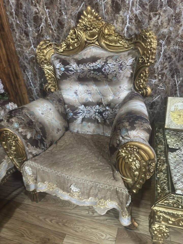 ياهلا وميت هلا اليوم عدنا كرويتات درجه اوله مثل ماوموضح بصوره بس بلواقع احلى من صوره صارلي شهرين من مشتريهن بعدهن بحيلهن مكاني نجف حي الجامعه *********** السعر خاص بس كون شراي
