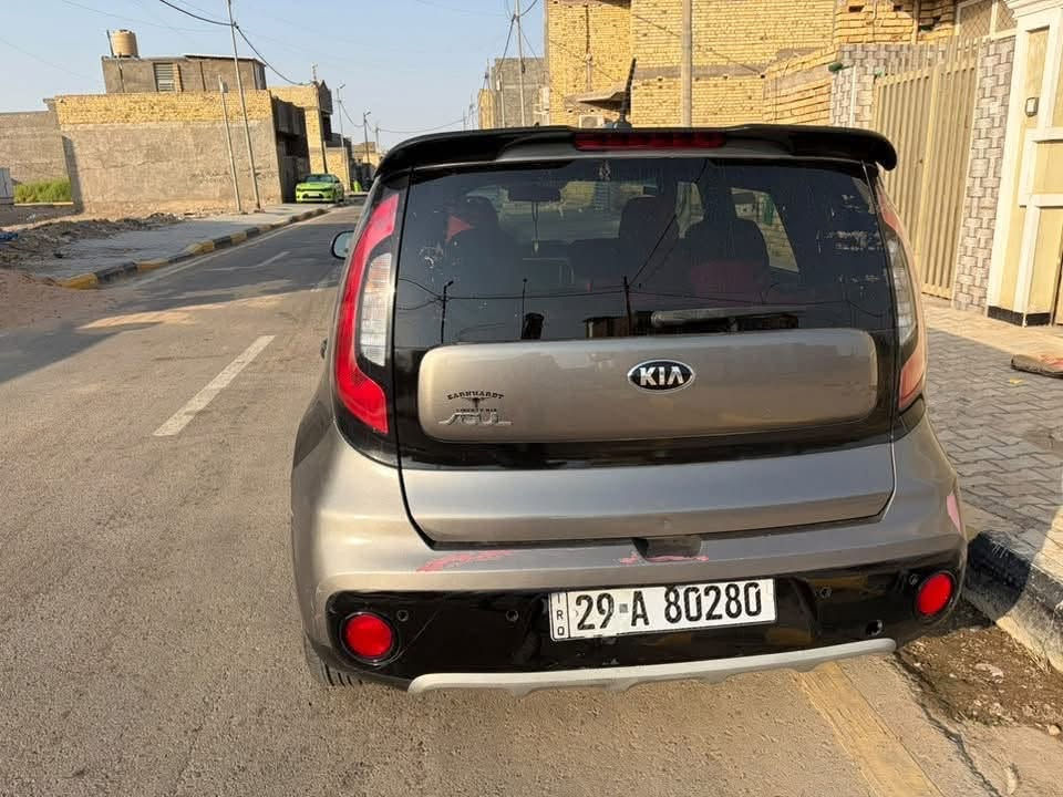 صول 2018 مكينه 1.6  شاشة تحكمات ستيرن وارد امريكي كليييين بدون حادث سياره شرط دهن كلة امزويل بيها بارد بالجاملغ طعجة خفيفة موضحة بالصور سياره تجي وتشوفها شرط احلى من الصور ماشيه 83 الف ميل 
سعرها 117 بيها مجال
مكانها واسط الكوت
***********
