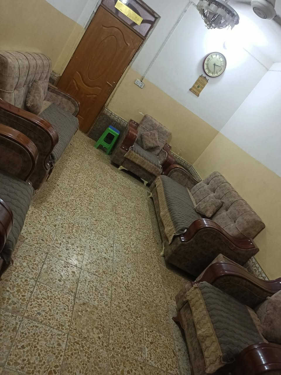 دار للبيع في حي النـداء 🏡
▪️مساحه 130م (واجهه 6ونص،نـزال 20)

▪️بناء جناي حديث سنه 2017  يحتوي على ثلاث غرف نوم +صاله +استقبال +مطبخ +مجاميع صحيه +كراج📌

▪️موقـعه حي النداء شارع مجمع بيتي قريب ع 60 الترابي ركن ع شارع 15  📍

▪️يـباع نـقدا بسعـر منـاسب جـوا السـوك 

واني صاحب الدار للتواصل واتساب او مراسله الصفحه :

***********
