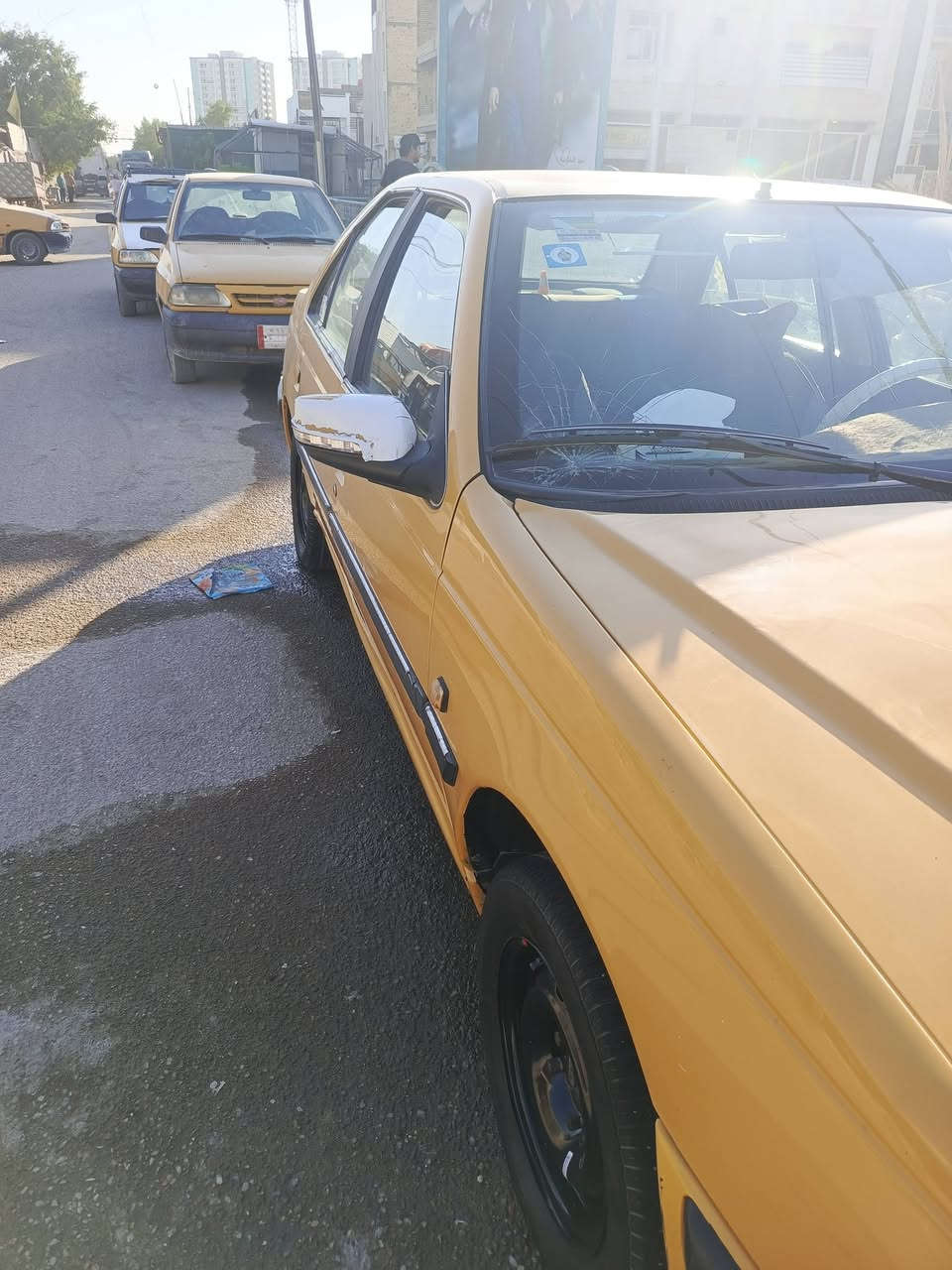 اعيد النشر بسبب الوعود الكاذبة لا تكلي امسح لمنشور جايك وبعدين ماتجي 

السلام عليكم بيجو بارص موديل 15 السيارة حلوة ومرتبه لا ضربة لا صبغ بيهة هلالات ملصحه تبريد شغال بارد مكينه جديده صارلي 8 اشهر من شادهة ايساكو كير نضيف السيارة تايرات جديده نقصهة (صدر كامل وكيجات يشتغل عندي بس مال حماوة)السعر ب 38 وبيهة مجال مكاني بغداد الحريه *********** هيئة وغرامات مصفرة
