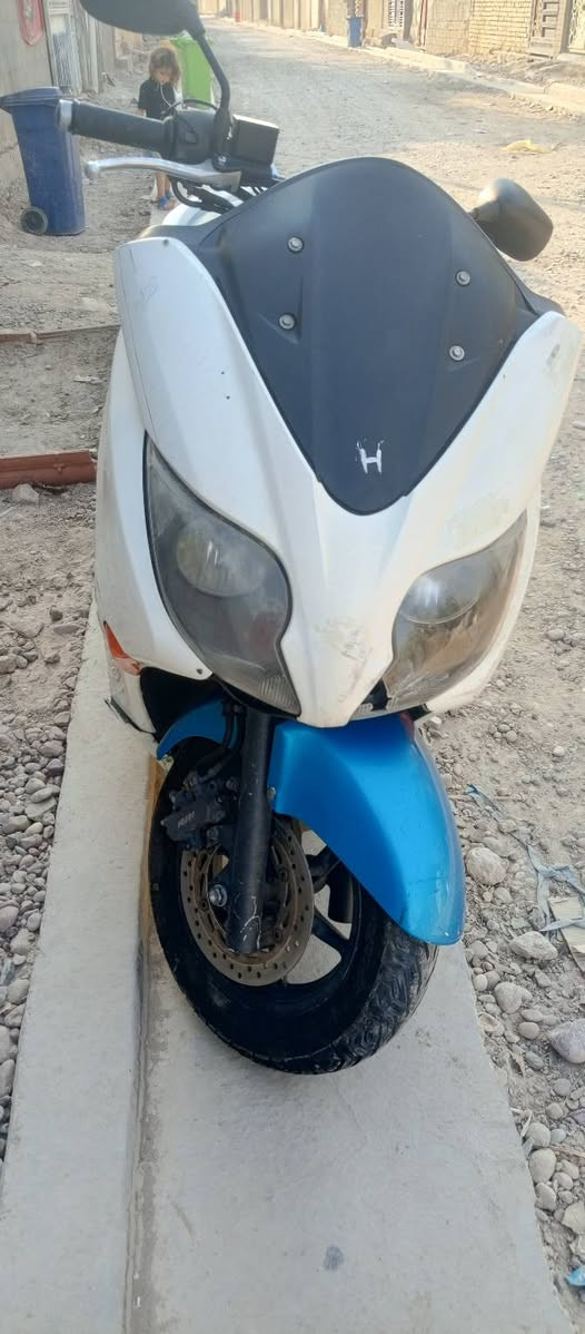 فورزا صفر 10 بغداد الكماليه ***********السعر 700وبهه مجال محرك مكفول
