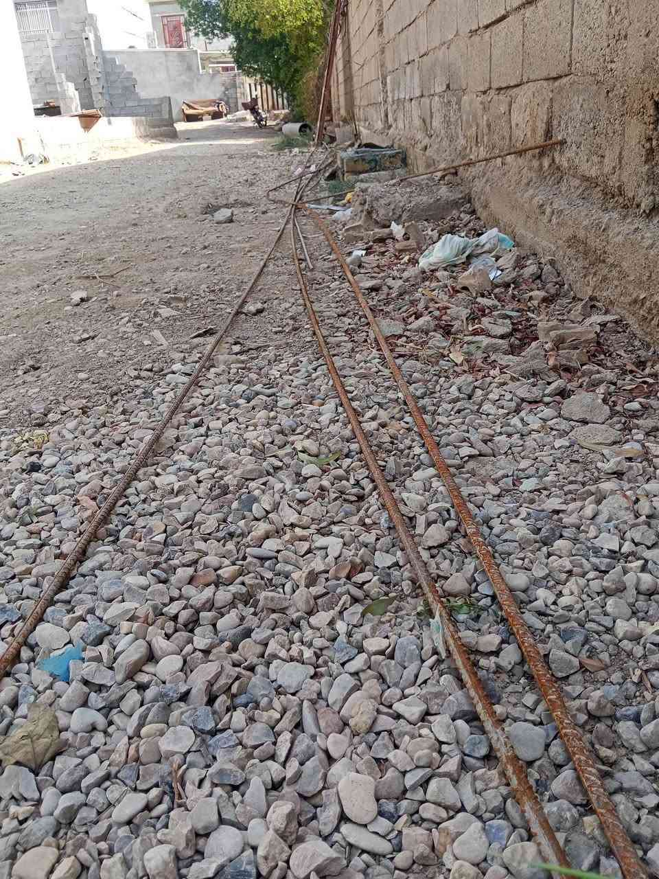 شيش نص • وزنه ٤ • مترين ونص