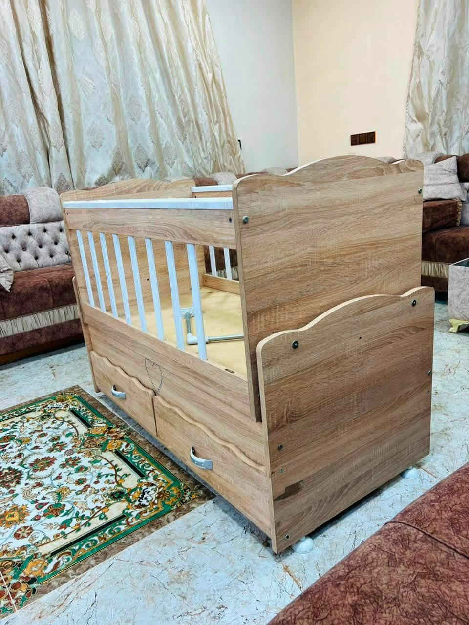 كاروك هزاز حجم
الطول 120 
العرض 60 
المكان بغداد ابو غريب قرب مركز شرطه عكركوف 
السعر 60 الف 
***********
