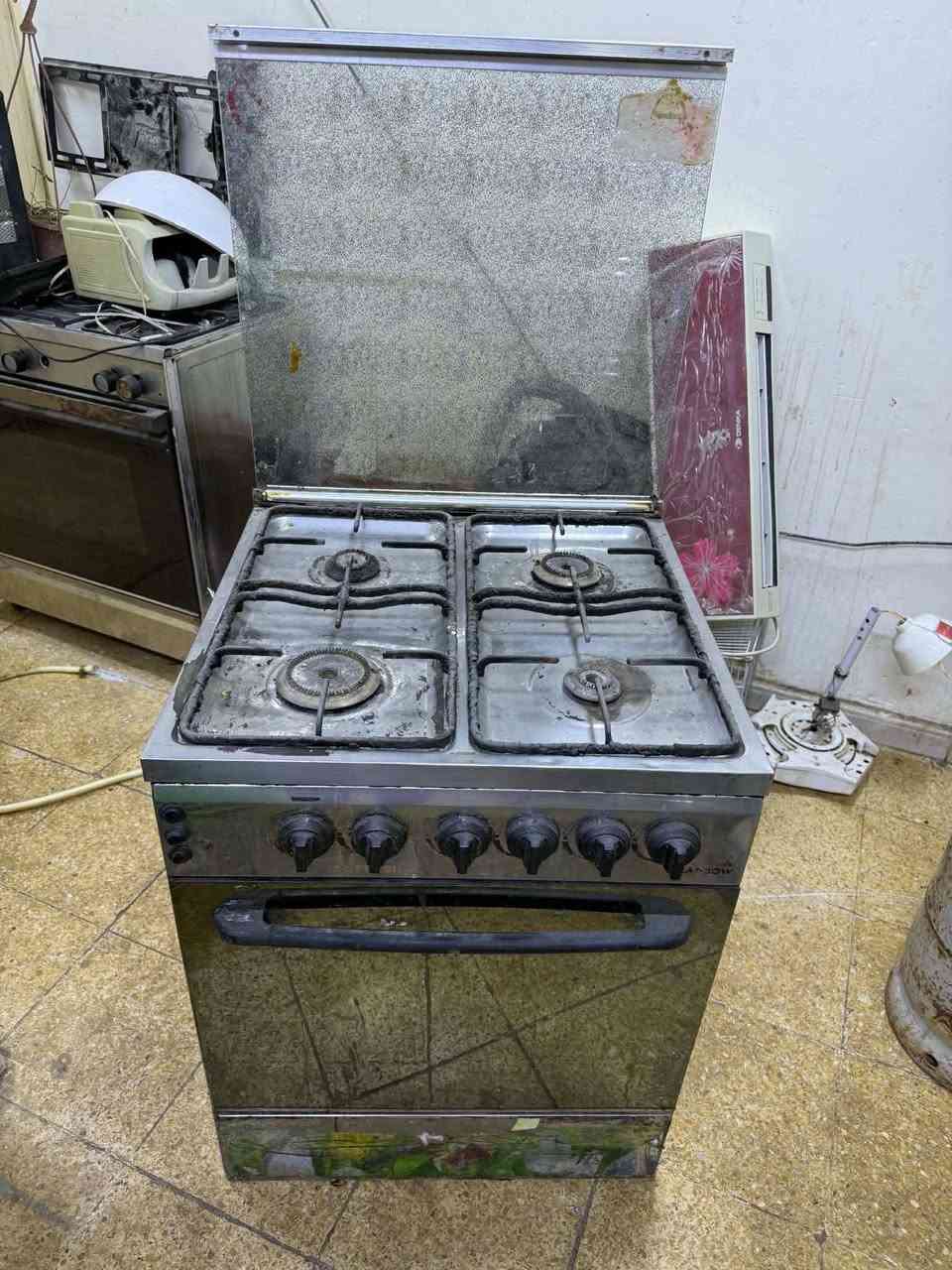 طباخين انضاف واحد 4 عيون فريش كله شغال بس عين صغيره بيه نسداد وثاني عشتار 5 عيون كله شغال ابيعهم اثنينهم قفل 80 الف ماببع واحد اثنينهم سوه ليحب يتصل ***********
