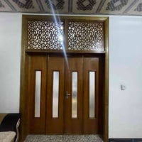 باب وسطي • عرض ٢م