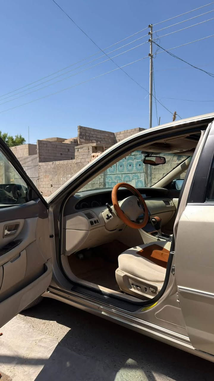 السلام عليكم
أفلون موديل 2000 
سيارة باسمي 
سنوية لل 2029
6 سلندر 3000
گير بلوكه جديده 
محرك خير من الله 
ما بيها لا تبخير ولا غير شي فقط راجز 
ضمان من الغرامات 
سيارة معروفه بشغلها وعمرها 
موضح كلشي بالصور من ضربة وغيرها 
دوشمة جديد ولايتات جديد وزوج مري جديد 
تخم تايرات جديد 
شادلها شاشه وكامرة دواره 
الصدر نص عمر 
سعرها 53 ورقة وبيها مجال 
مكانها الرمادي 
***********
