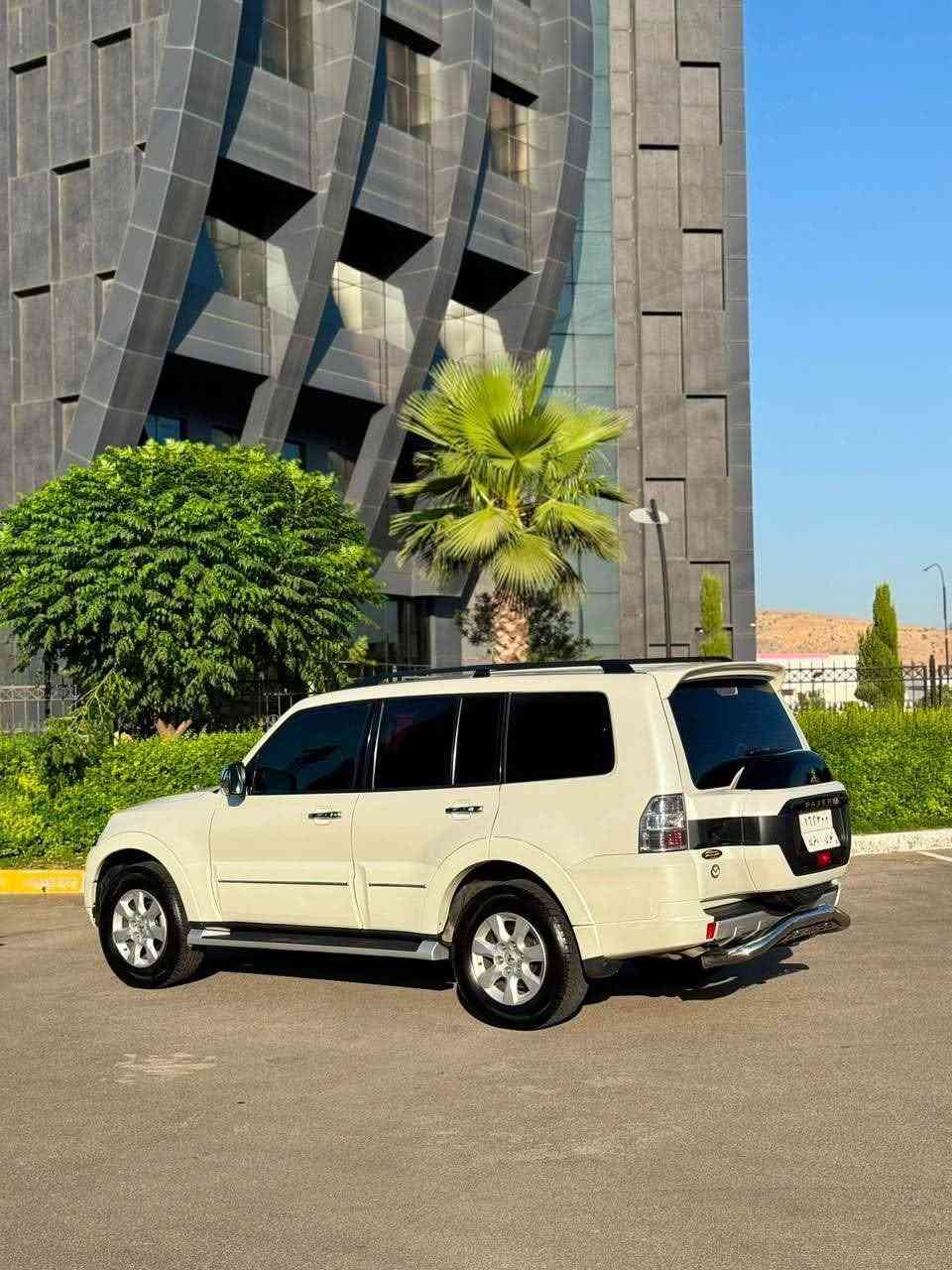 پاجێڕۆ مۆدیل ٢٠١٨ بۆ فرۆشتن 🚙

سەیارەیەکی زۆر پاک و خاوێن، بۆ مۆدیلی خۆی کەم ڕۆشتووە و هیچ مەسرووفی تێدانیە، چرکەی تێدا نییە.

مواسەفاتی سەیارەکە:
 مۆدیل: ٢٠١٨
 ماوەی ڕۆشتن: ١٠٠,٠٠٠ کم
 دۆخی بدەنە: بێ بۆیاخ (کلین)
 مەکینە: ٣ هەزار، گیر و مەکینە بە شەرت
 تایە: تایەکانی نوێن

 مواسەفات: فۆل مواسەفات (سلاید)، ٣ مەقعەد (جێگای ٧ نەفەر دەبێتەوە)، دەبڵ ئەکسل، تەبرید مەرکەزی، تحدید سرعە، ناو فۆرمیکا

 سەنەوی و ڕەقەم: هەزە و سەنەوی بەسەرنەچوون، تحویل و غرامە بە شەرت
 نرخ: ١٨٣ وەرەقە ($18,300)
هەرکەسێک دەیوێت، تکایە نامە بنێرێت یان پەیوەندی بکات، لە خزمەتدا دەبین.

📞 ژمارەی تەلەفۆن: [***********]
📍 شوێن: [دهۆک]

:
پاجيرو موديل ٢٠١٨ للبيع 🚙
السيارة نظيفة كلش، ماشية قليل بالنسبة لموديلها، بدون أي مصروف وضرر ما بيها.

المواصفات:
 الموديل: ٢٠١٨
 العداد: ١٠٠,٠٠٠ كم
 البدَن: بدون صبغ (كلين)
 المحرك: ٣ لتر، الكير والمحرك بشرط
 الإطارات: جديدة

 المواصفات: فُل مواصفات (سلايد)، ٣ مقاعد (توسع لـ 7 أشخاص)، دبل آكسل، تبريد مركزي، تثبيت سرعة، ديكور فورمايكا

 الأوراق والسنوية: الهزة والسنوية جدید ، التحويل والغرامات بشرط

 السعر: ١٨٣ ورقة ($18,300)
اليريدها، يرجى مراسلتي أو الاتصال، وتحت الخدمة.

📞 رقم الهاتف: [***********]
📍 المكان: [دهۆک] أربيل, العراق
