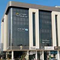 ٤٥٠م • طابق رابع • مناسب شركات