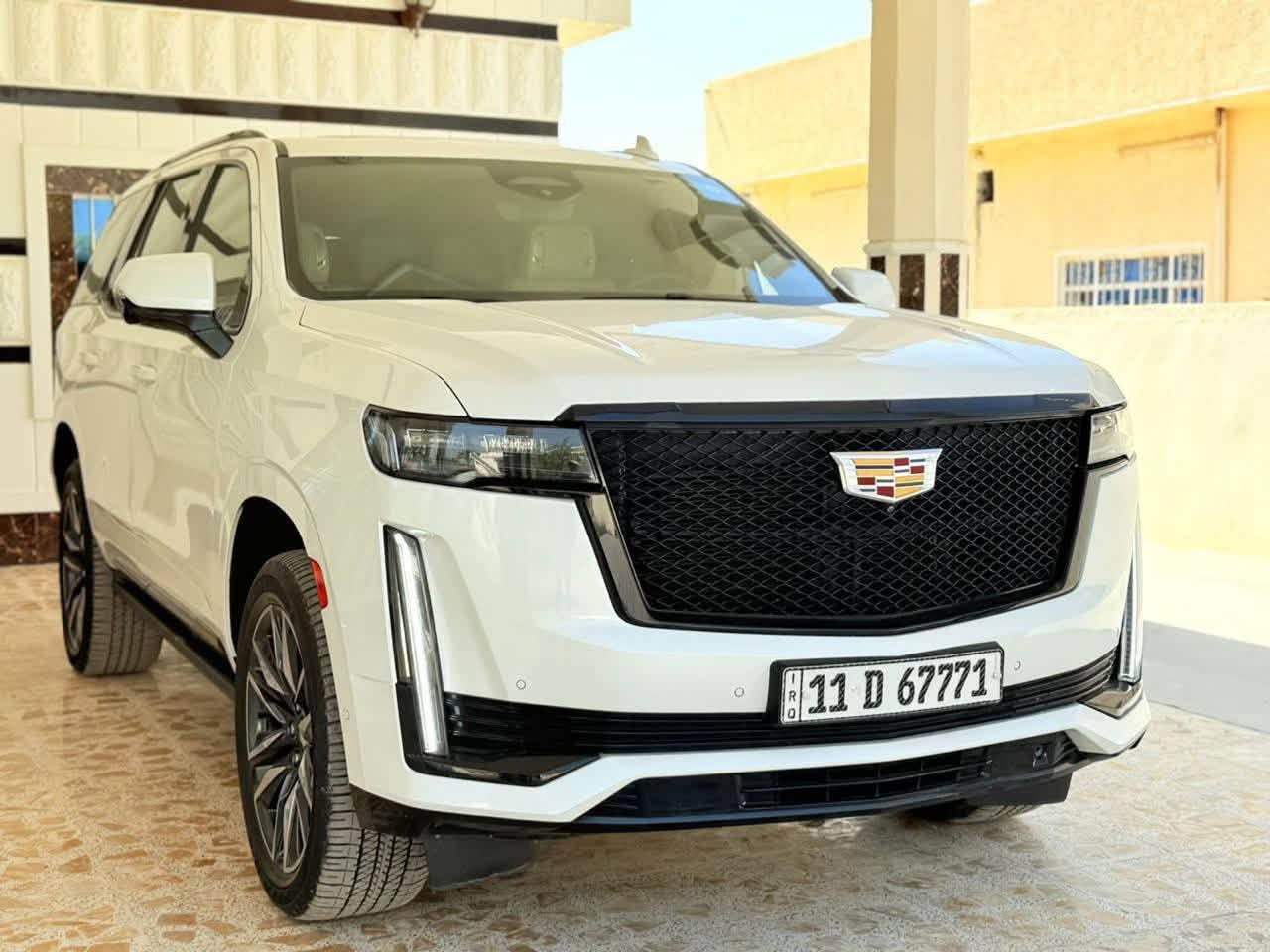 السلام عليكم
كدلاك اسكاليد فول مواصفات عده المساج 
موديل 2021 خليجي .  
ماشية58 km 
بحالت الوكالة كفالة عامة
كير  مكينه حداديه كلهه مكفوله
مكانهه بغداد 
الستفسار***********
