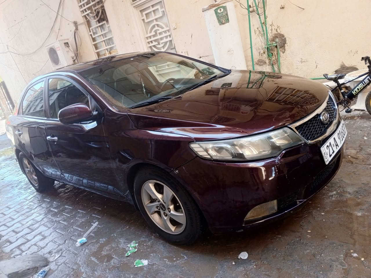 للبيع 2011خليجي جاهزه من كلشي مكينه وكير وحداديه تبريد تايرات باتري نضيفات جداً السعر 75مكان كربلاء ***********
