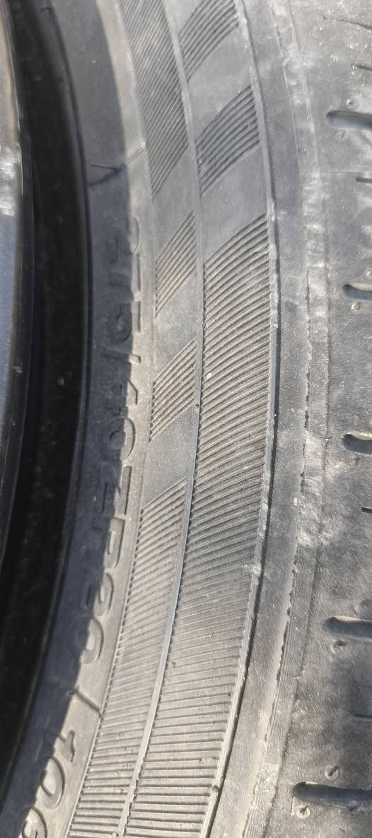 للبيع مع تواير رياضي كفاله من كلشي  ناصريه مركز ***********
