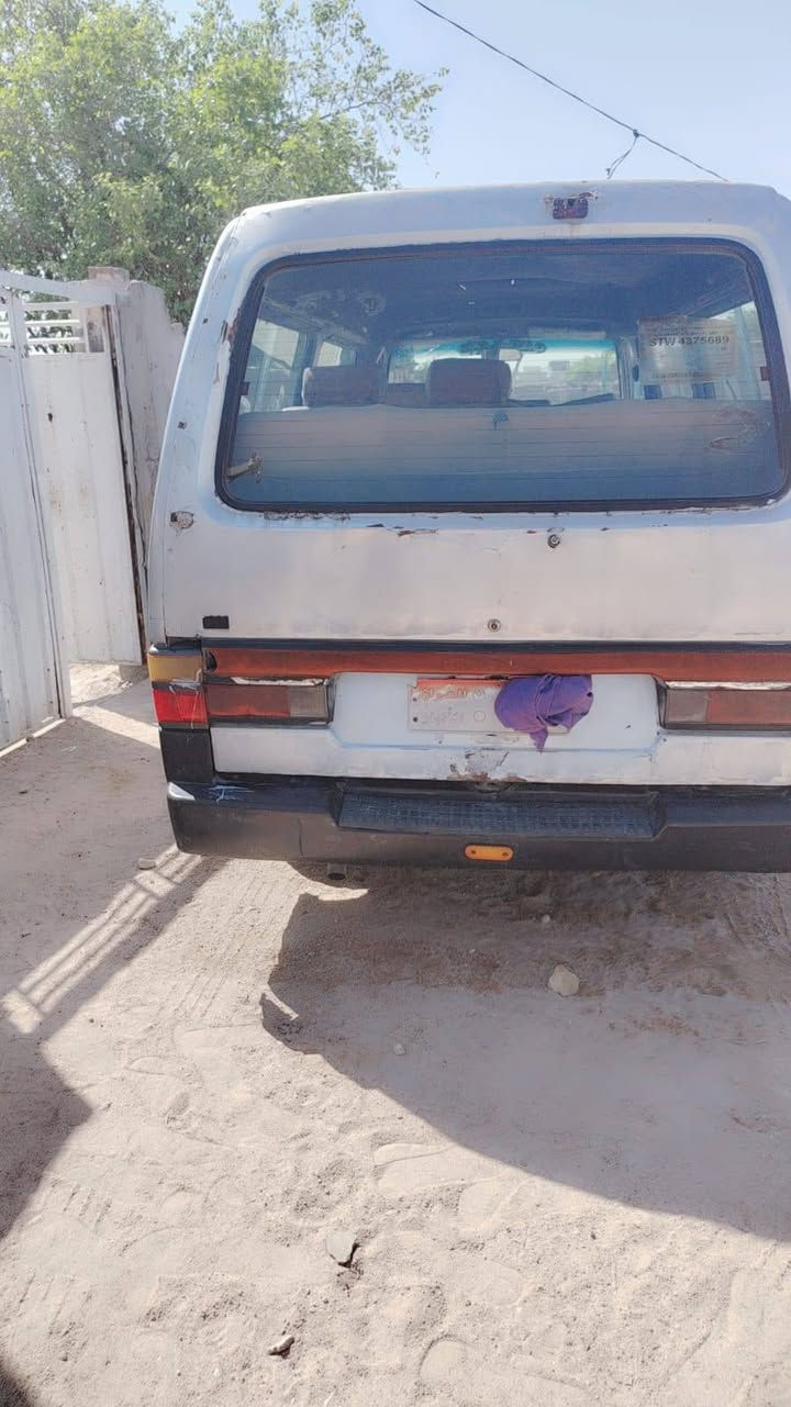 بسته البيع موديل 93 رقم أحمر إنبار ومالكه بكربلاء ماندله مكينه جديده وكير وحداديه وتخم تايارت جديد شواصيه معمرات وكشناته نضاف  رايد 15 وبيه مجال ***********

