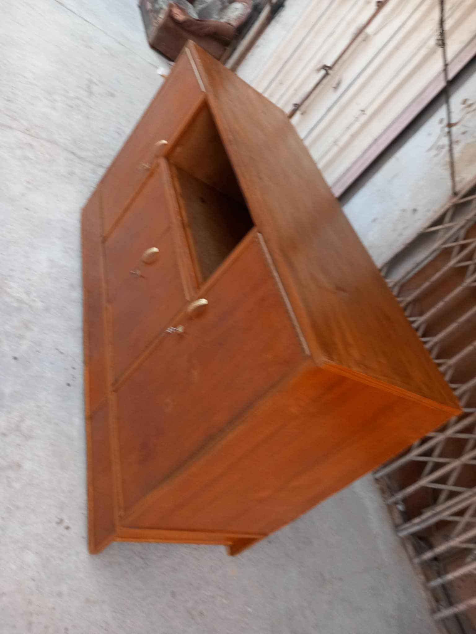 بوفيه فراش مستعمله السعر ب ١٤٠ وبيه مجالالعنوان بغداد الكرخ تقاطع درويش البياع شارع البداله الانتصارسوق اميمه فرع مجمع الرازي ع اليمنه منتصف شارع ع اليسرى خلف مي اور
***********
*********** بغداد, العراق
