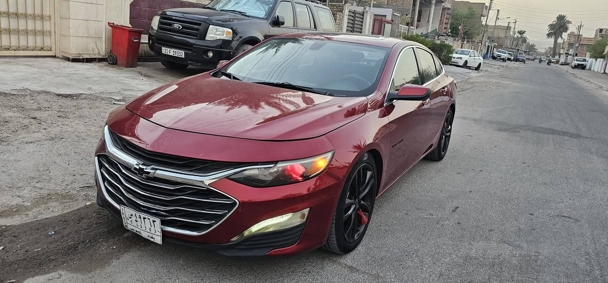 #الفئة : LT2 Black Edition
#الموديل: 2022
#اللون: احمر
#اللوحة: بغداد
#الــمــواصــفـــات :-
{1} محرك 4 سلندر 1500 تيربو
{2} كشنات مخمل 
{3} كاميرا دواره 
{4} شاشه كبيرة 
{5} تبريد امامي خلفي
{6} لايت و كشاف زنون
{7} عداد المسافات ٧١ كيلو 
{8} تحكم سترين جهتين منافذ usb
{9} كشنات الامامي وهيتر السائق كهربائي 
{10} بك لايت لد طيارة
{11} ويل كب ١٩ اسود بلادي 
{12} بصمة وتشغيل عن بعد 
صور الحادث بالمنشور 
سعرها ١٣٥ وبيها مجال بسيط مكاني بغداد رقم الهاتف *********** بغداد, العراق
