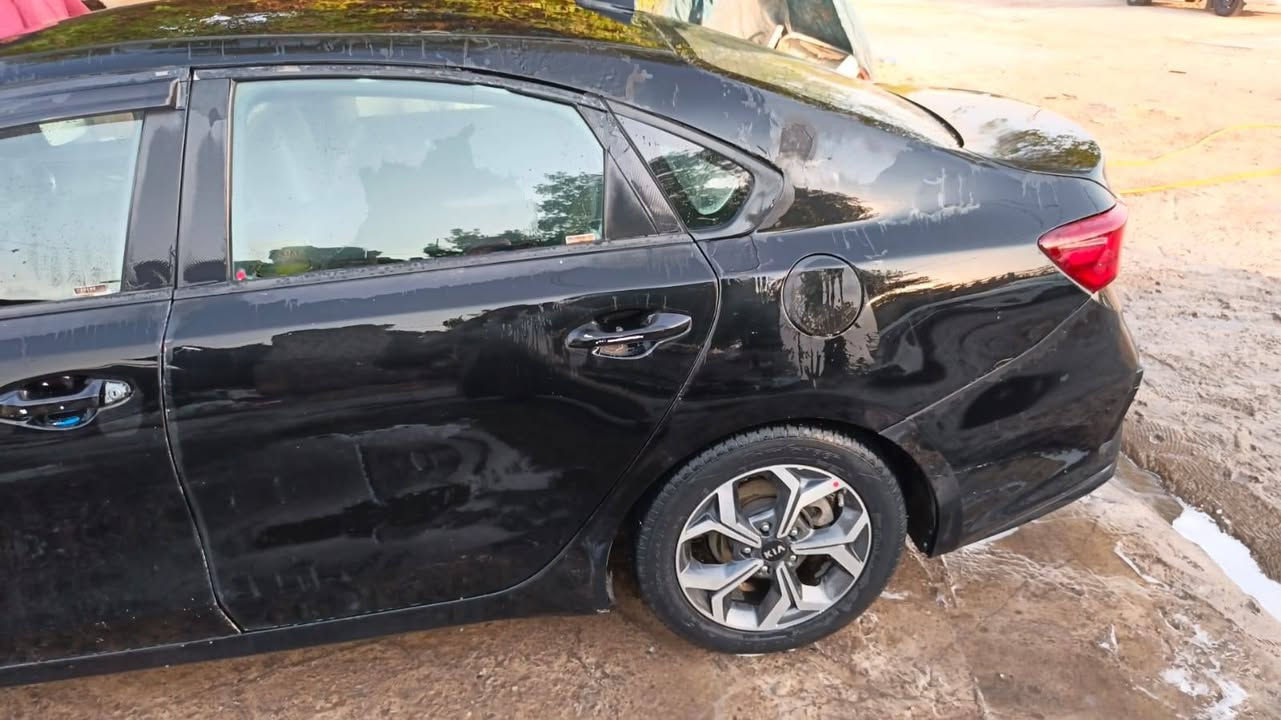السلام عليكم من رخصه مدير الكروب
كيا فورتي موديل 20 بغداد 

***********

الكيلو متر 36000
السعر 85
