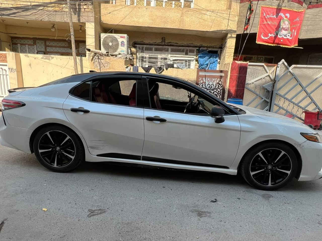 سلام عليكم
كامري  2018 للبيع فئه xse اعلى فئه محرك 6V
تبريد قطعتين تبريد كشنات رادارات اماميه خلفيه جواني 360درجه بنوراما داخل بلادي احمر قياده ذاثيه داتشو سياره رقم بغداد شاشه كاربلاي دبل اكزوز بلادي سياره نضيفه وارد امريكي بيهه جاملغ صبغ  واكو ملاحظات موجوده بالصور   والسياره بدون إرباك بدون إرباك  ماشيه ٦٥الف مكان سياره بغداد سعر سياره  ١٧٥ 
والسياره بالواقع احله الاتصال( *********** )
