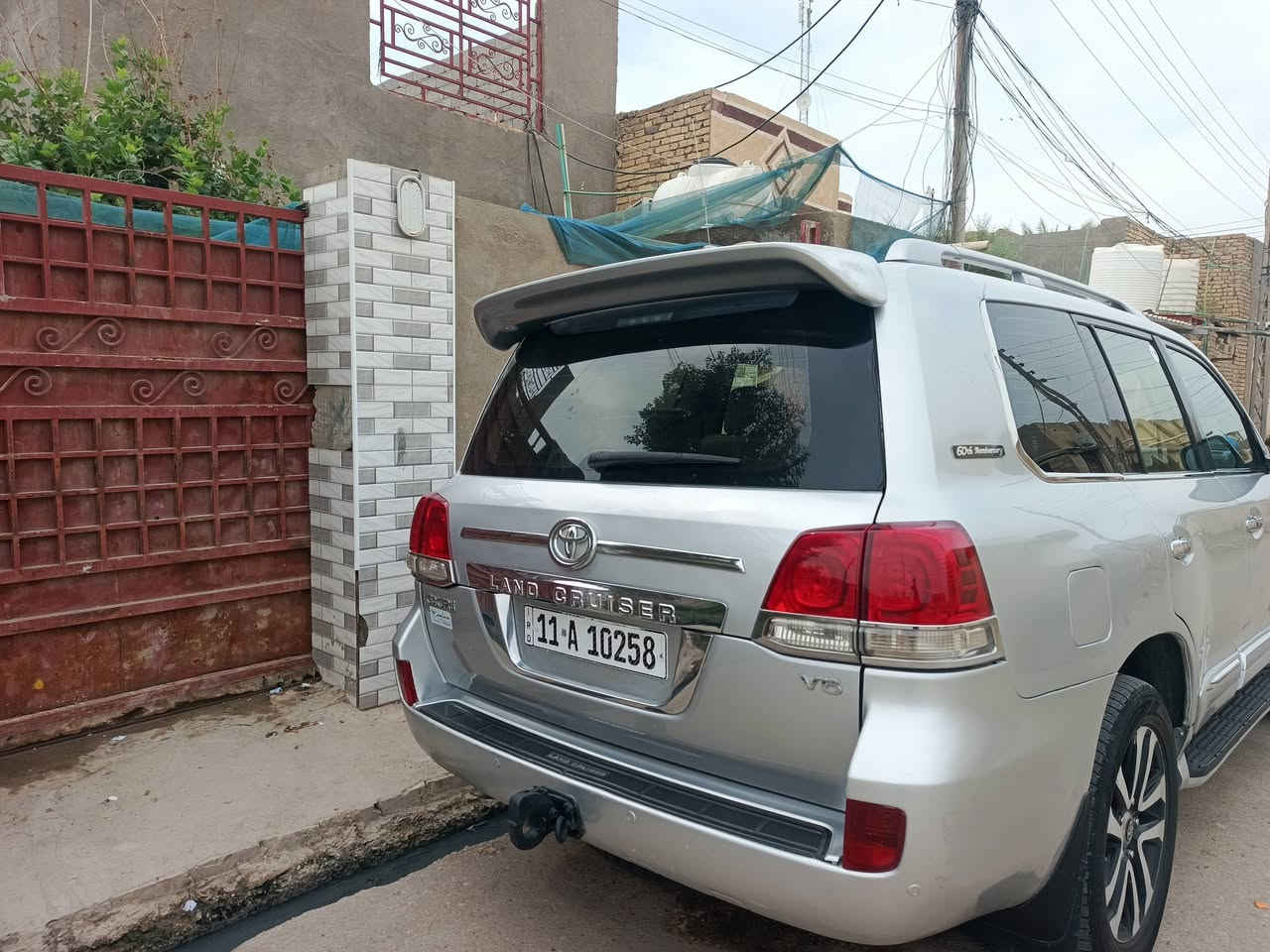 لاندكروزر • ٢٠١١ • رقم بغداد