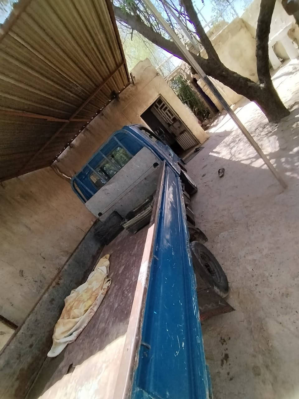 السلام عليكم سياره فونتيره موديل 97 رقم بغداد مداور ثاني يوم سياره جاهزه سعر ٤٨ عنوان السياره نجف *********** ناجي عداي
