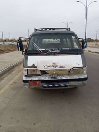 كيا بستا • ٢٠١٧ • قابل تفاوض