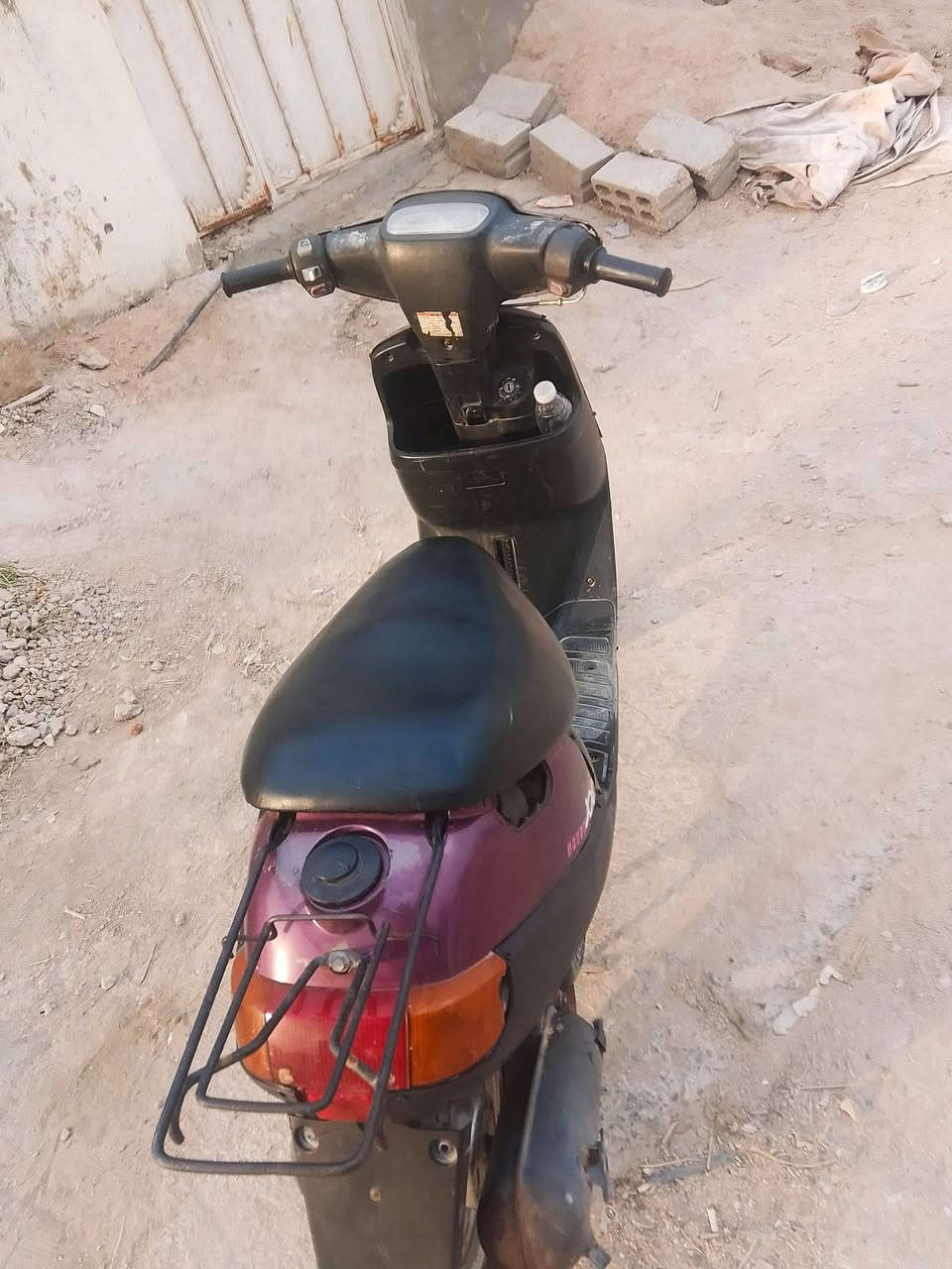 سلام عليكم دراجه للبيع بطه دراجه نضيفه ما مفتوحه شغاله كهربائياته كله شغاله  ... سرعه سعره 225وبيه مجال وما اراوس   ***********
