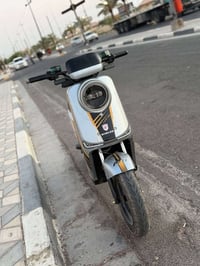 R 11 • مامستخدمه • بطاريات جدد