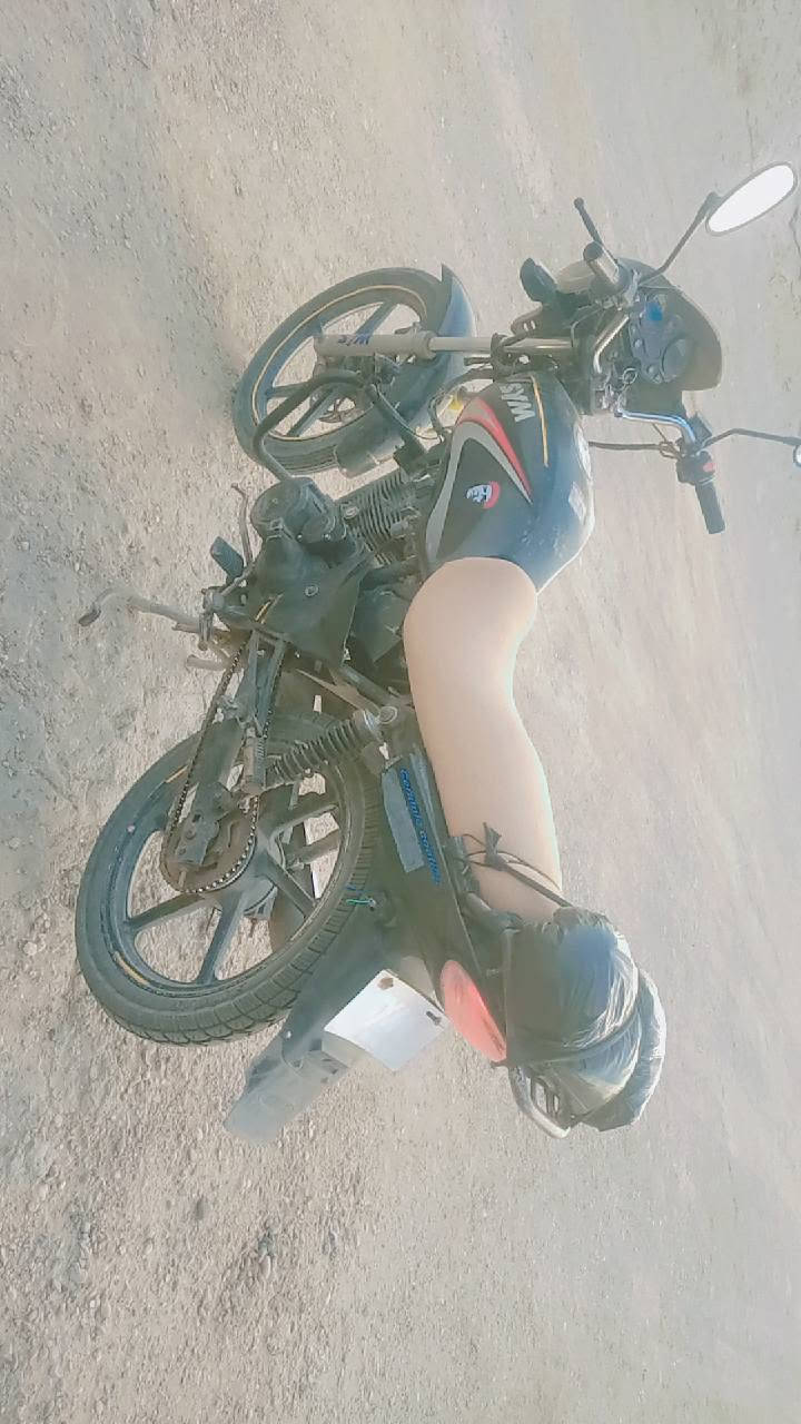 سيم • اسود • ٢٠١٦