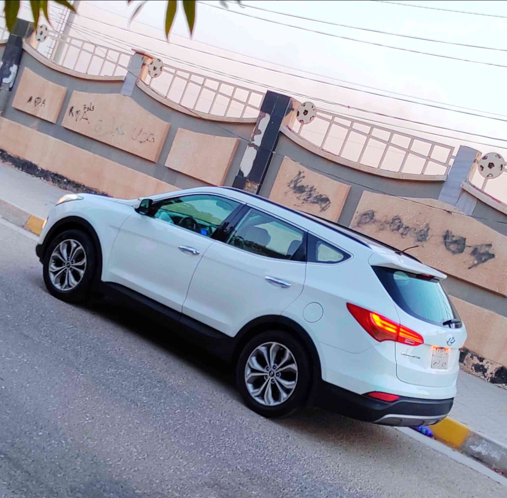 سنتافي 2013 خليجي رقم اربيل شرط الوكاله او التحويل فول مواصفات عدا البصمه
مكينه 2400 دوش
بنوراما
7 راكب 3 قطع تبريد
اشاير بالمري ومري شفط
تحكم ستيرن
لدات واشاير ترحيب
كاميرا خلفيه

بيها صبغ 4 قطع شواصي ولغود سليمه
السياره جاهزه محرك وكير سليمات
تبريد شغال نخم تاير جديد

السعر 113 ورقه

مكانها كربلاء
***********
