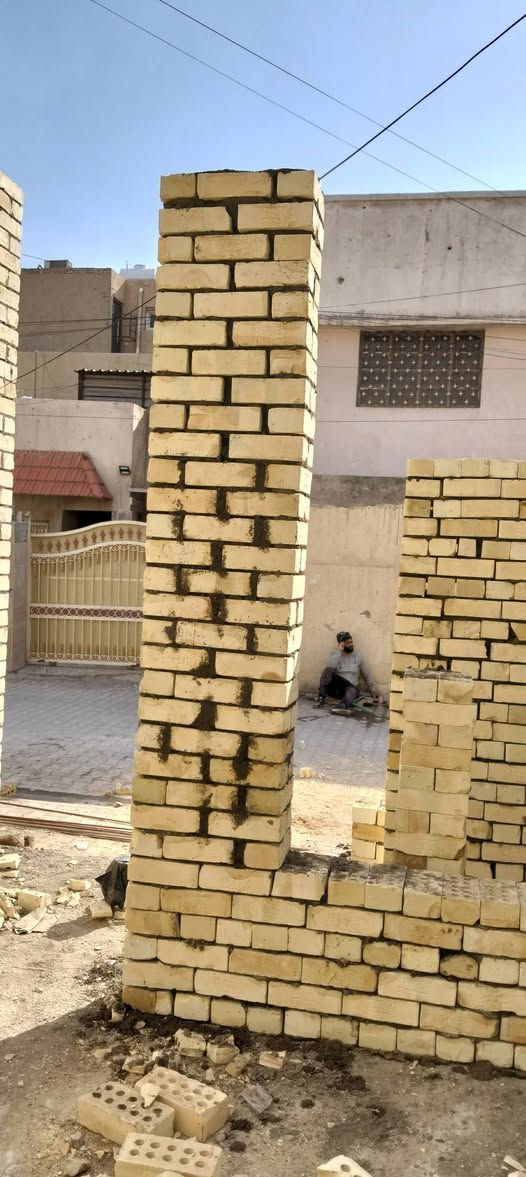 كادر بناء مصري شغل درجه اولى استلام مهندس واسعار مناسبه والتزام بالمواعيد اشتغل ع دبل وقطعي وكل شيء مقيم في بغداد الجديده ***********
