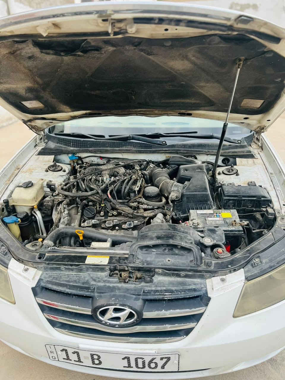 🚗 للبيع سوناتا 2006
📍 رقم بغداد مميز وباسمي
🔧 محرك 6 سلندر
🎨 مصبوغة بالكامل أثر جراد
🌞 فتحة سقف
💺 كشن كهربائي
⚙️ المحرك مفتوح
📍 مكان السيارة: الناصرية – قلعة سكر

السعر 85 وبيه مجال. 
التواصل على الرقم ***********
