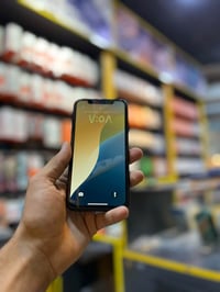 آيفون XR • ١٢٨ • ظهر مكسور