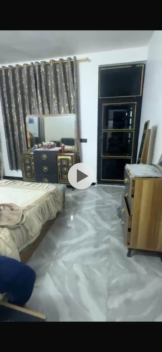 غرفه نوم للبيع للاستفسار ***********
