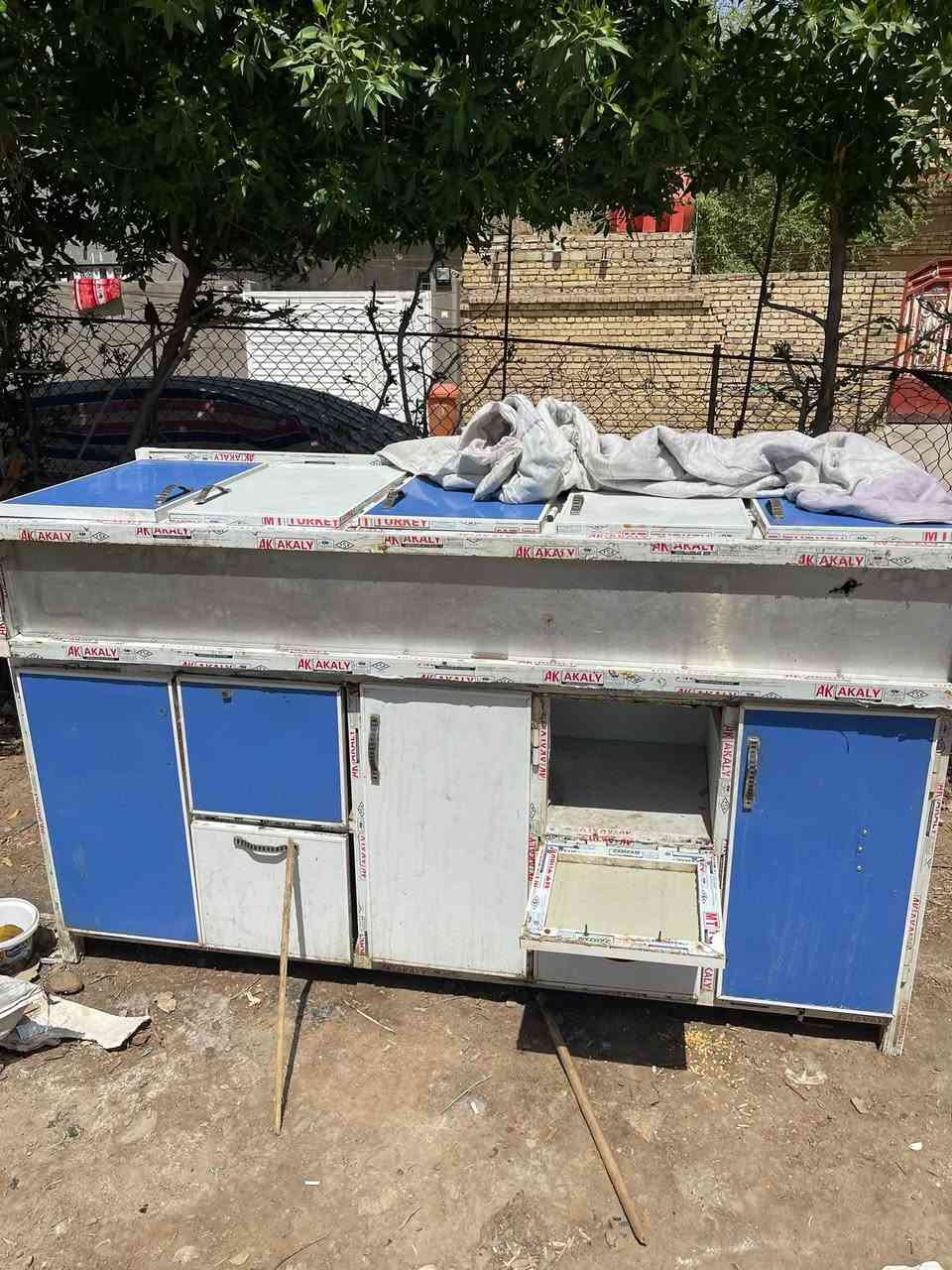 كونترات • أزرق • ١٨٠ و١٦٠