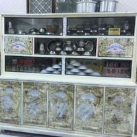 دولاب • جديد • نضيف