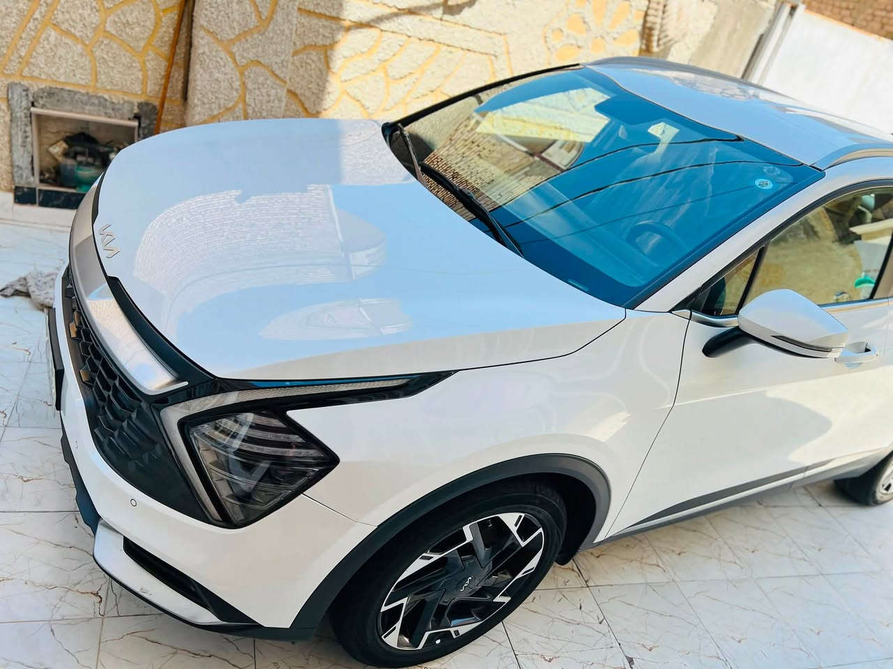 سلام عليكم سبورتج موديل ٢٣ خليجي مكفوله من البارد والصبغ ماشيه ٣٧ فول مواصفات عده البنرومه صندوق كهرباء سياره جديده بمعنى الكلمه السعر ١٩٩ وبيها مجال بسيط للاستفسار ***********
