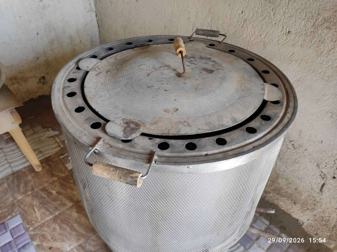 تنور غاز جديد مامسخدم السعر 55وبيه مجال.. وتنور كهربائي ابو الجامه الاصلي شرط الفحص والشغل السعر 25 مكاني سوق الشيوخ ***********

نص مكتوب في الصور:
- 29/09/2026 15:53
- 29/09/2026 15:54
- 29/09/2026 15:57
- 29/09/2026 15:59