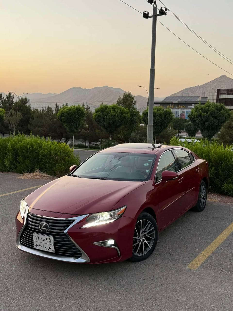 الوصف
الكزيز es350 2017
صبخ واحد قتعه بخ
بدون دواخل
سياره نظيف جداآ 
سعر سياره 188$قفل غرامات 7$وره قه نزل سعر
سياره موجود ب دهوك
رقم تلفون *********** دهوك, العراق
