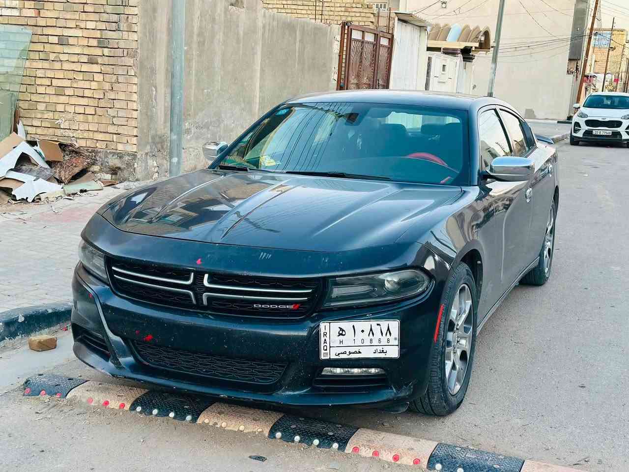 السلام عليكم 
جارجر 2016 
حادث كما موضح بالصور بالمنشور👇بدون ايرباك بجم كبس سياره جاهزه تبريد ❄️ خير من الله 
فور ويل ملغي حجم المحرك 3600
رقم بغداد تحويل مباشر مكان سيارة #كربلاء 
سعر (155)$ سونار موجود عندي جديد
شاشة اندرويد كار بلي 
سيارة جاهزة للأخير
***********
