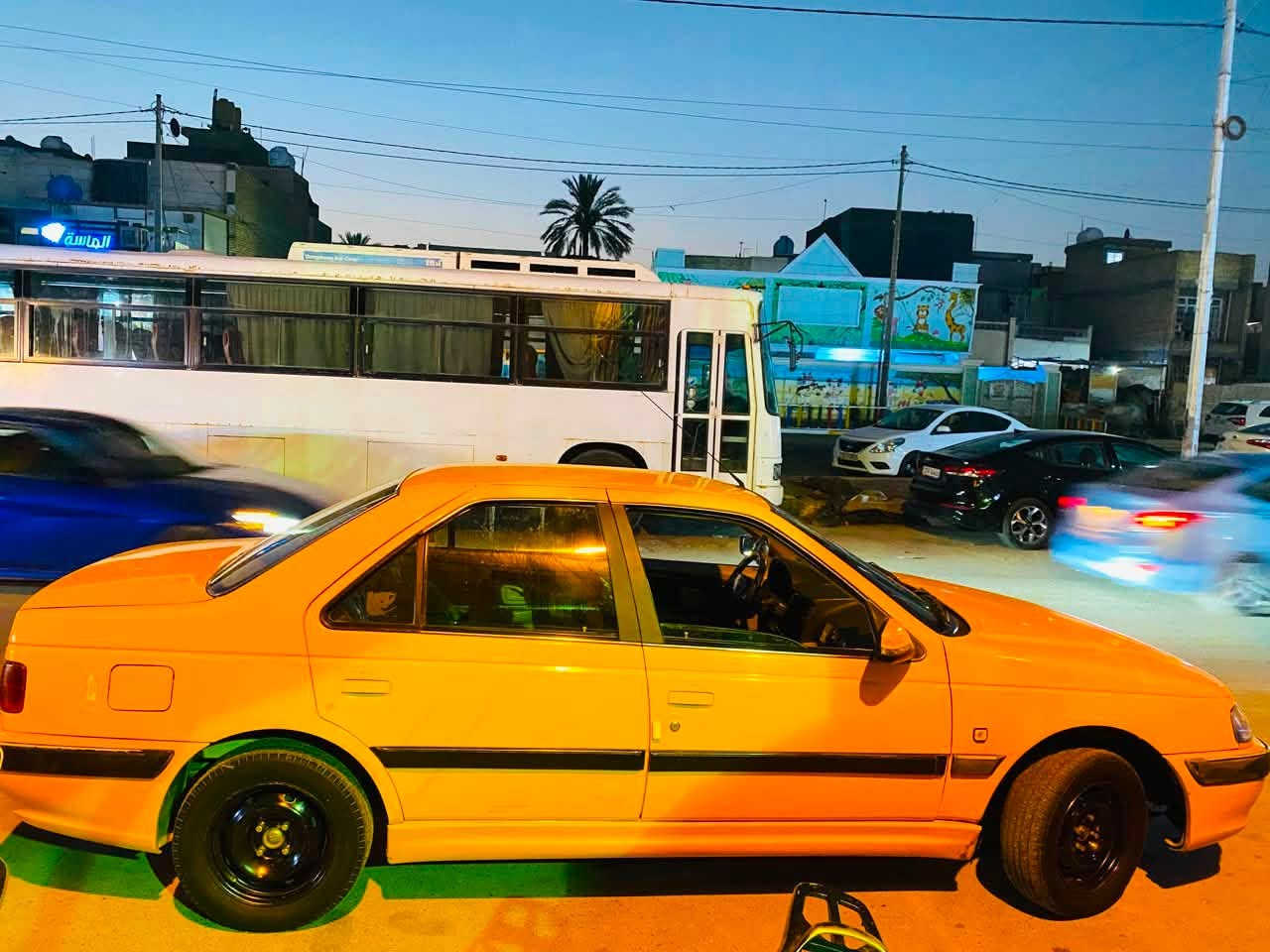 سلام وعليكم بيجو بارص للبيع سياره نضيفه بيها باب خلف السايق مضروب ومعمر وبيها شويه بل جاملغ الامامي صبغ 
كير مكينه حلوات تبريد ثلج 
سياره مديل ٢٠١٨

السعر ٥٥وبيها مجال مكاني بغداد الحريه 

الرقم ***********
