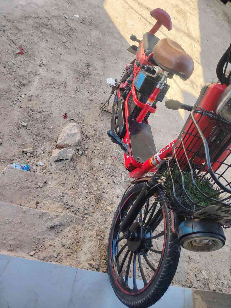 للبيع سته باتري سعر 300
***********
